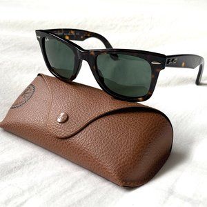 Ray-Ban Wayfarer Classic Tortoiseshell
